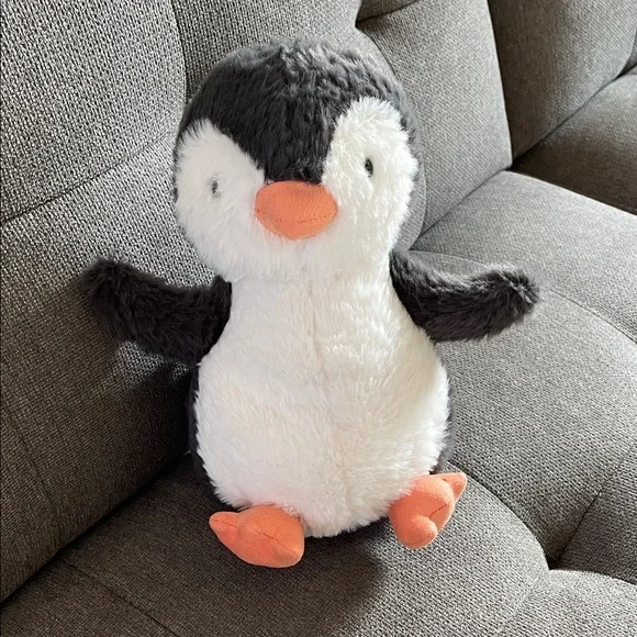 NWT Jellycat Medium Adorable Bashful Penguin - Picture 1 of 3